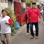 Kader PDI Perjuangan Sukomanunggal Bagikan Telur, Upaya Pencegahan Stunting